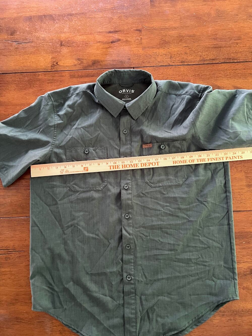Men Orvis Short Sleeve Button Up Green Shirt, Size L